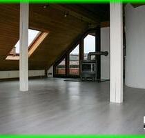 tolle 5 Zimmer Wohnung mit 2 Bädern, Dachterrasse, Zentralheizung + Holzofen, Einbauküche - Ötisheim