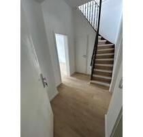 Erstbezug nach Sanierung – Maisonettewohnung mit EBK– nähe Zooviertel - Wuppertal Arrenberg Erstbezug nach Sanierung – Maisonettewohnung mit EBK– nähe Zooviertel - Wuppertal Arrenberg