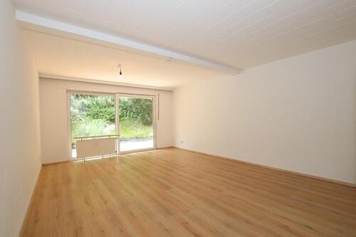 Foto - Modernisierte 3-Zimmer-EG-Wohnung mit Terrasse, ab 01.05.2026