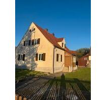 Haus zur Miete - 400,00&nbsp;EUR Kaltmiete, ca.&nbsp; 90,00&nbsp;m&sup2; in Huisheim (PLZ: 86685)