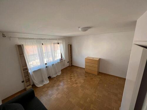 Foto - WG zimmer zu mieten - 300,00&nbsp;EUR Kaltmiete, ca.&nbsp; 16,00&nbsp;m&sup2;