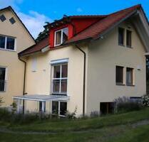 Naturrefugium nahe Bodensee: weitläufiges Anwesen mit ELW - Herdwangen-Schönach