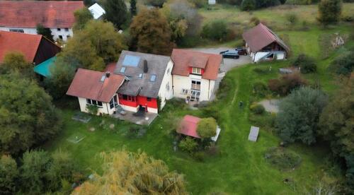 Foto - 8 Zimmer Mehrfamilienhaus, Wohnhaus in Herdwangen-Schönach