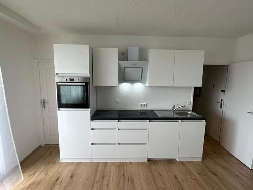 Foto - Zu vermieten 1,5 Zimmer in der Residenzstr 128 warm