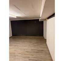 Ab 2026 biete einer Lager oder Hobby Raum - Salzgitter