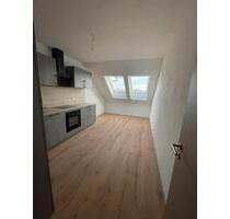 Moderne 2,5-Zi.-Dachgeschosswohnung mit Balkon - Pfeffenhausen