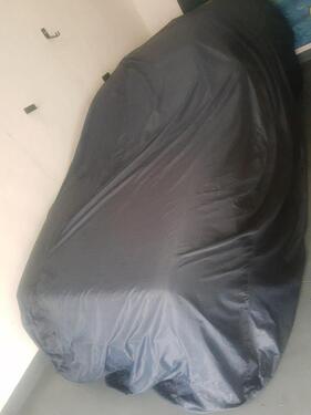 Foto - Langzeit Stellplatz in kleiner Halle für PKW , Anhänger , Boot...
