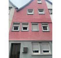 Haus zu verkaufen - 350.000,00&nbsp;EUR Kaufpreis, ca.&nbsp; 155,00&nbsp;m&sup2; in Öhringen (PLZ: 74613)