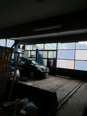 Foto - Halle zu Vermieten - 900,00 EUR Kaltmiete,