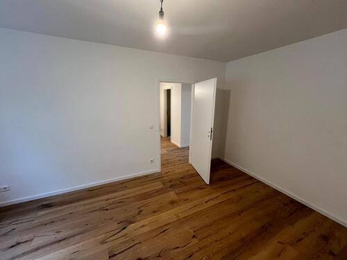 Foto - Kern sanierte, helle 2-Zimmer Wohnung mit Balkon - provisionsfrei