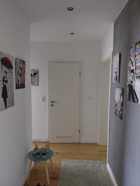 Foto - Sanierte 3-Z.-EG-Wohnung mit Stellplatz