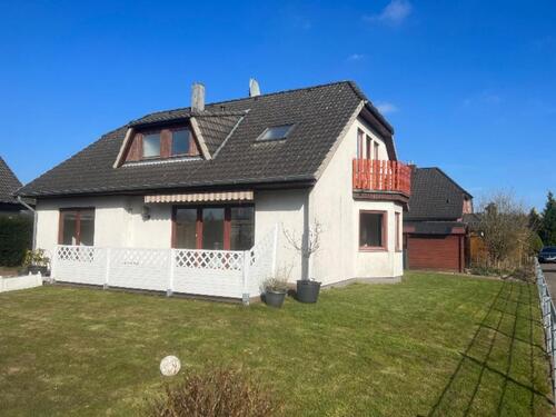 Foto - 3 Zi. DG Wohnung in Heist - 895,00 EUR Kaltmiete,