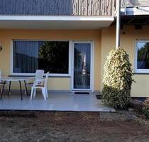 Schöne 3 ZKB, mit Terrasse, Garten und Garage - Hargesheim