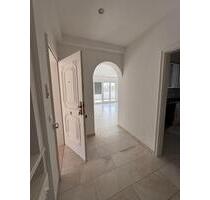 4-Zi.-Wohnung (WM 1960,-EUR) - 1.550,00&nbsp;EUR Kaltmiete, ca.&nbsp; 122,31&nbsp;m&sup2; in Köln (PLZ: 51069) Mülheim