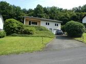 Foto - EFH im Bungalowstil. Freistehend, sehr gepflegt und modernisiert.