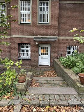 Foto - Charmante 2-Zimmer-Wohnung mit eigenem Eingang und Sonnenterrasse in denkmalgeschütztem Haus