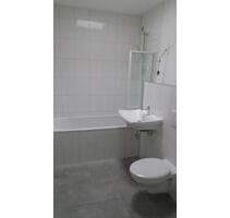 3 Zimmer 75 qm DG Wohnung mit 30 qm Dachterrasse KERNSANIERT - Wuppertal