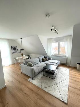 Foto - Renovierte 2-Zimmer-Dachgeschosswohnung