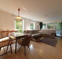 Lichtdurchflutete Eigentumswohnung im Grünen - Höchberg