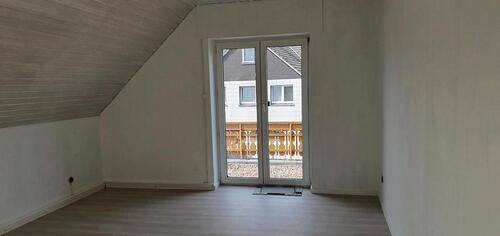 Foto - Ubbedissen, 2 ZKB Dachgeschoss, ca. 63 qm, 800 WM