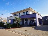 Foto - Einfamilienhaus (185m²) in Neumühle, großzügiges Grundstück 716m²