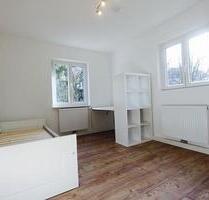 WG Zimmer in Reutlingen - 445,00&nbsp;EUR Kaltmiete, ca.&nbsp; 15,00&nbsp;m&sup2; in Reutlingen (PLZ: 72760) Orschel-Hagen