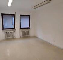 4 Zimmerwohnung vermieten - 1.100,00 EUR Kaltmiete, ca.  100,00 m² in Schorndorf (PLZ: 73614)