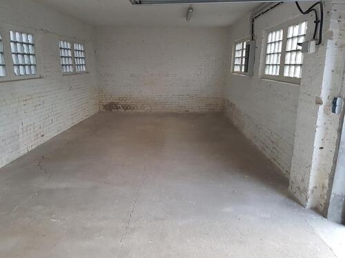 Foto - 46,64 m² große Garage mit Stromversorgung