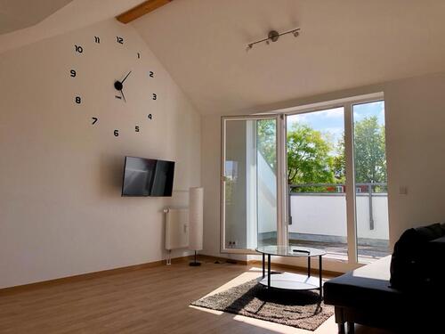 Foto - Möbliertes 2-Zimmer-Apartment mit Balkon & Stellplatz