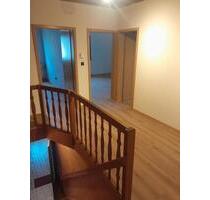 2 Wohnungen in 56290 Buch - 80 m² DG 110 m² EG ab sofort frei - Beltheim