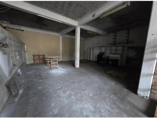 Foto - Halle zu vermieten - 5,00&nbsp;EUR Kaltmiete,