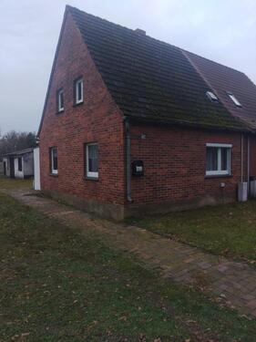 Foto - Für Handwerker - ruhige Lage - Kleinstadt - sanierungsbedürft