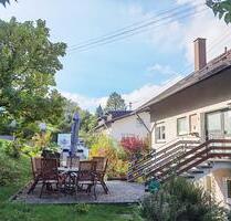 2-Zimmer-DG-Wohnung mit Balkon & Blick ins Grüne – ab 01.04.2026 - Heiligkreuzsteinach