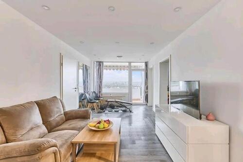 Foto - Großes Zimmer in einer er 4er WG - Nur Männer