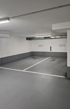 Foto - Tiefgaragen-Stellplatz mieten bester Innenstadt - Mannheim L2,5