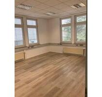 Büroraum Praxisräume zur Miete - 280,00&nbsp;EUR Kaltmiete, ca.&nbsp; 28,00&nbsp;m&sup2; in Dürnau (PLZ: 73105)