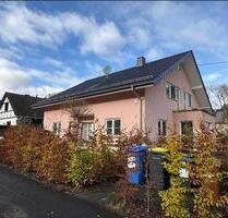 Provisionsfrei: Großzügiges Familienglück mit 1.000 m² Garten - Altenkirchen (Westerwald)