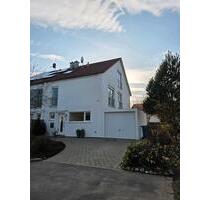 Moderne Doppelhaushälfte - 485.000,00&nbsp;EUR Kaufpreis, ca.&nbsp; 140,00&nbsp;m&sup2; in Memmingen (PLZ: 87700)