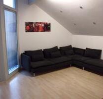 1 WG-ZIMMER in schöner moderner 82 qm Wohnung an Studenten - Rottenburg am Neckar