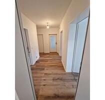 3,5-Zimmer EG Wohnung - 1.450,00&nbsp;EUR Kaltmiete, ca.&nbsp; 95,00&nbsp;m&sup2; in Bruckmühl (PLZ: 83052)