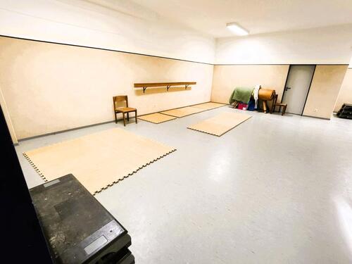 Foto - Gymnastikraum zu vermieten - 550,00&nbsp;EUR Kaltmiete, ca.&nbsp; 86,00&nbsp;m&sup2;