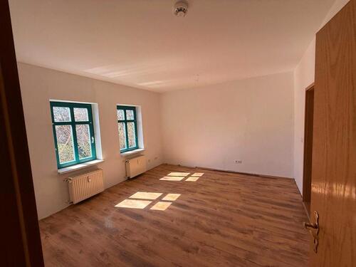 Foto - 1 OG Wohnung & Garten 104 m2 - 700,00&nbsp;EUR Kaltmiete, ca.&nbsp; 104,00&nbsp;m&sup2;