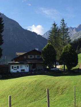 Foto - Ein Zweifamilienhaus im Kleinwalsertal mit Soutterain Wohnung