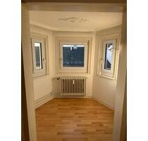 Charmante helle Altbauwohnung mit Südausrichtung-zentral gelegen - Göppingen