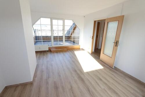 Foto - 3-ZIMMER-WOHNUNG mit DACHTERRASSE und Blick im GRÜNEN GABLENZ mieten