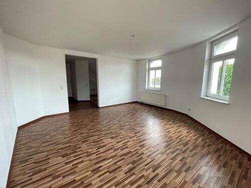 Foto - +++ Offene 3-Zimmer-Wohnung im Dachgeschoss mit großem Wohnzimmer +++