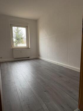 Foto - Günstige 1 Zimmer -Wohnung mit Stellplatz