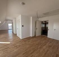 Helle 3-Zimmer-Dachgeschosswohnung im Neubau in Ulm-Lehr – inklusive moderner Einbauküche