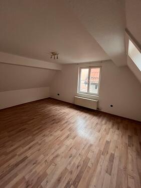 Foto - 2 ZW Dachgeschoss in Leonberg zu vermieten