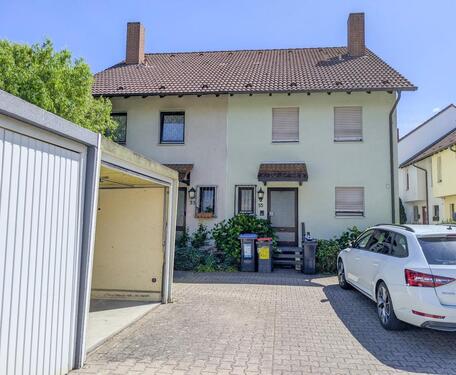 Foto - Familienfreundliche Doppelhaushälfte in Durlach